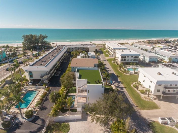 Image No.51-8 Bed Property for sale