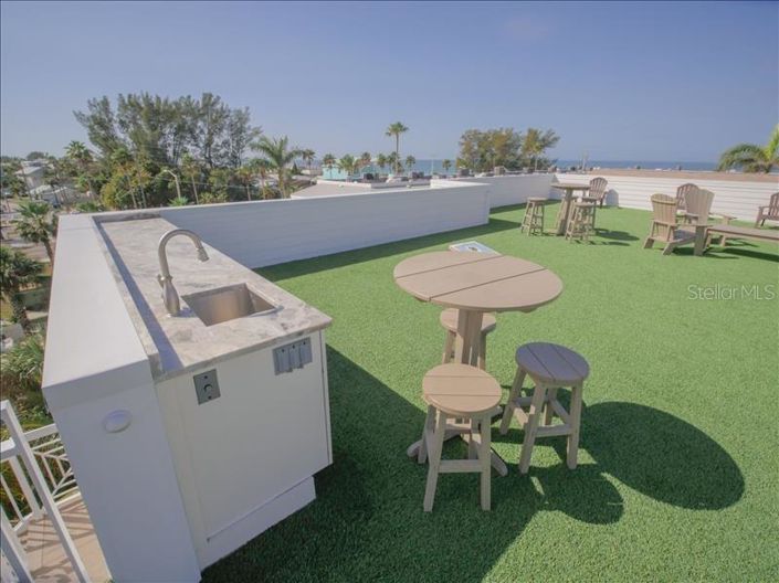 Image No.56-8 Bed Property for sale