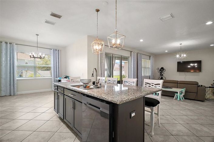 Image No.14-5 Bed Property for sale