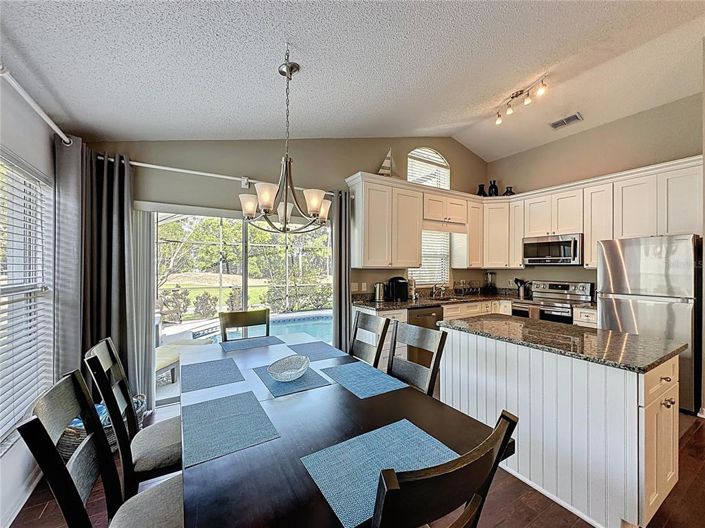 Image No.11-3 Bed Property for sale