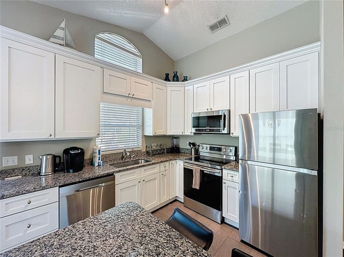 Image No.12-3 Bed Property for sale