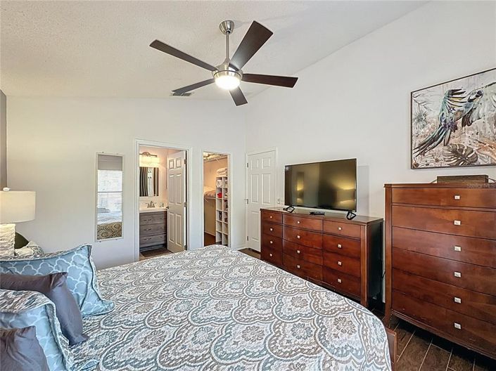 Image No.18-3 Bed Property for sale