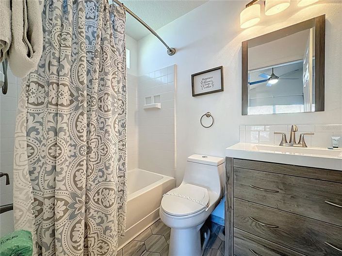 Image No.21-3 Bed Property for sale