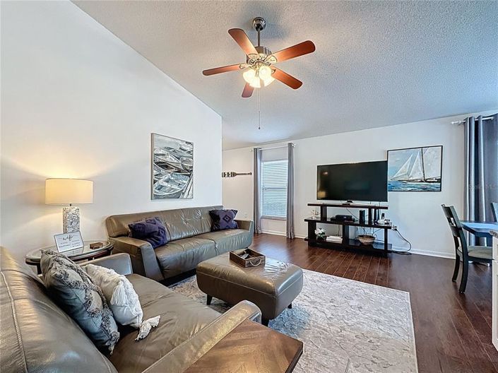 Image No.9-3 Bed Property for sale