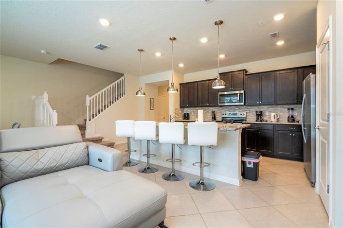 Image No.15-5 Bed Townhouse for sale