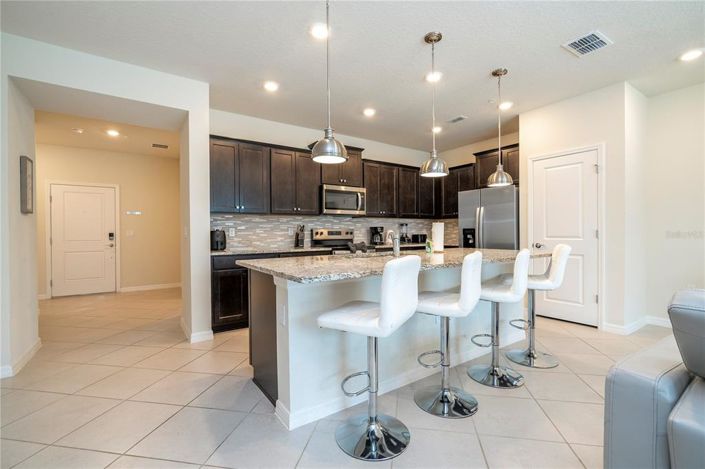 Image No.31-5 Bed Townhouse for sale