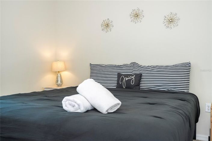 Image No.51-5 Bed Townhouse for sale