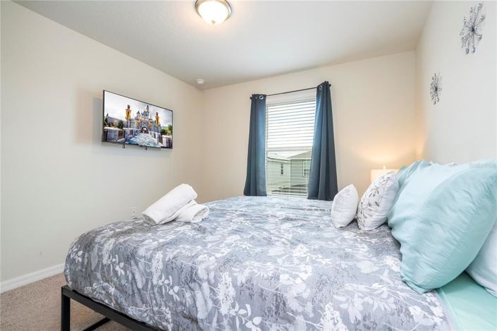 Image No.66-5 Bed Townhouse for sale