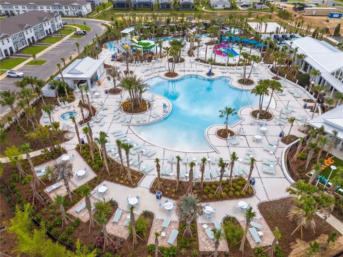 Image No.75-5 Bed Townhouse for sale