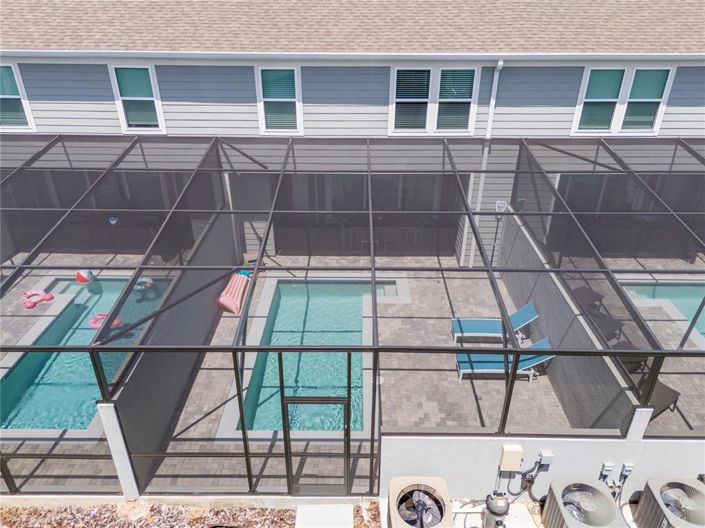 Image No.85-5 Bed Townhouse for sale