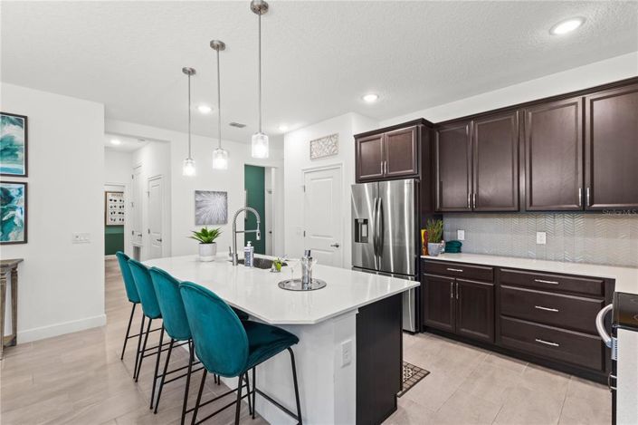 Image No.11-4 Bed Property for sale