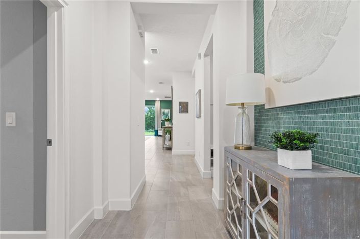 Image No.5-4 Bed Property for sale