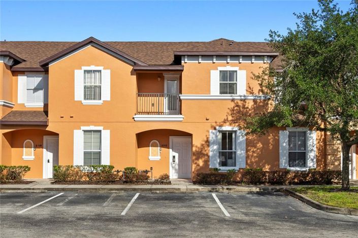 Image No.1-3 Bed Townhouse for sale