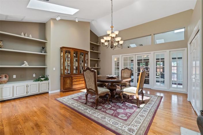 Image No.18-4 Bed Property for sale