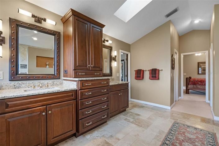 Image No.23-4 Bed Property for sale