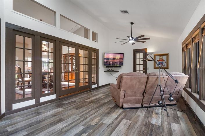 Image No.36-4 Bed Property for sale