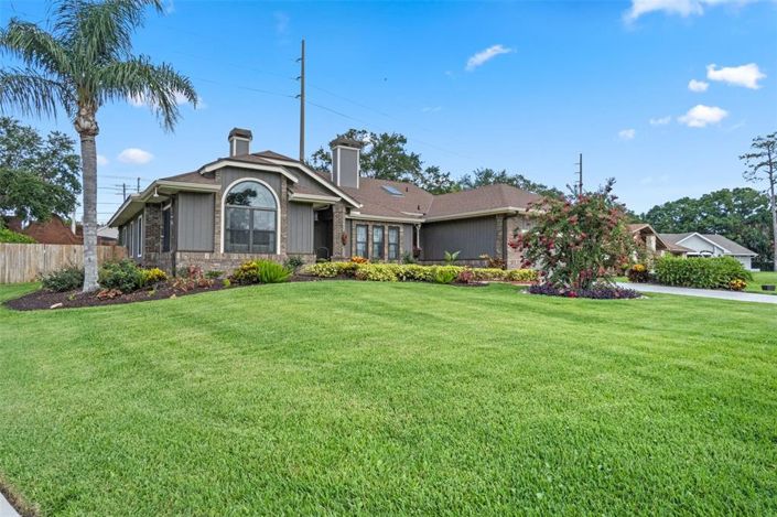 Image No.4-4 Bed Property for sale