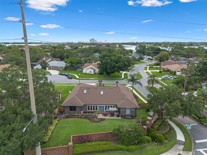 Image No.55-4 Bed Property for sale