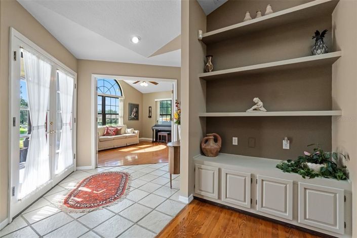 Image No.9-4 Bed Property for sale