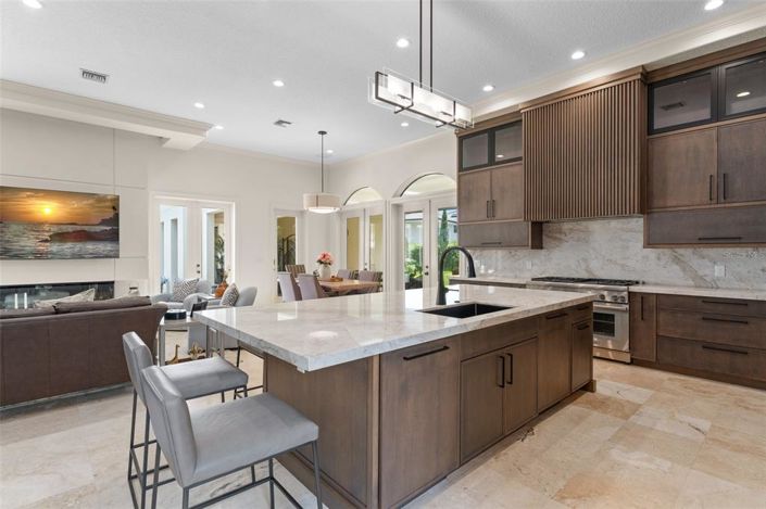 Image No.16-4 Bed Property for sale