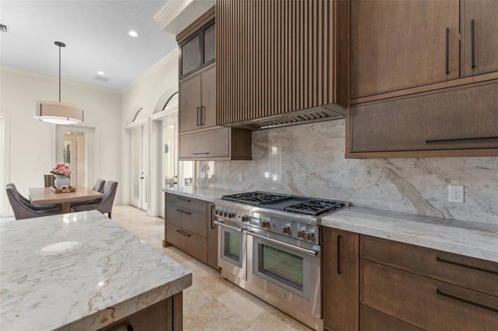 Image No.17-4 Bed Property for sale