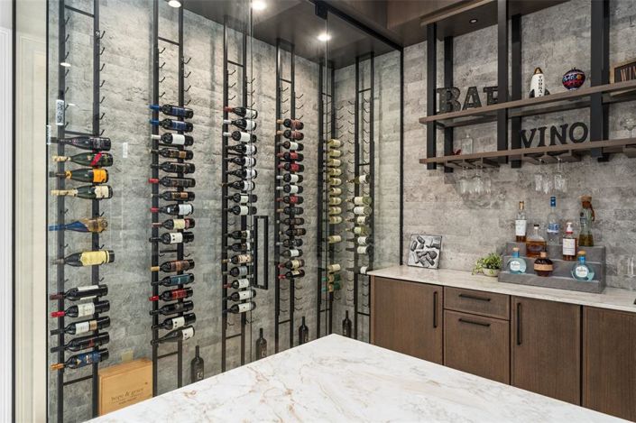 Image No.24-4 Bed Property for sale