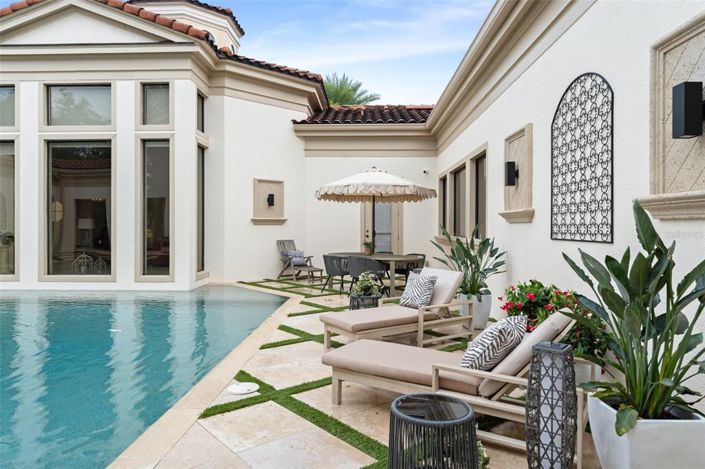 Image No.48-4 Bed Property for sale