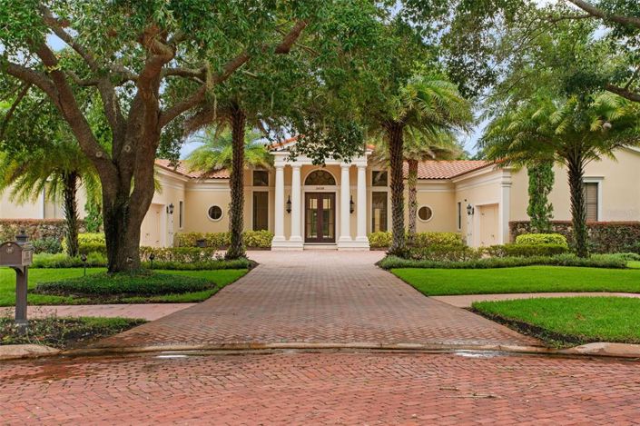 Image No.74-4 Bed Property for sale