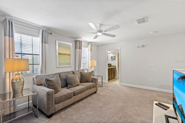 Image No.36-5 Bed Property for sale