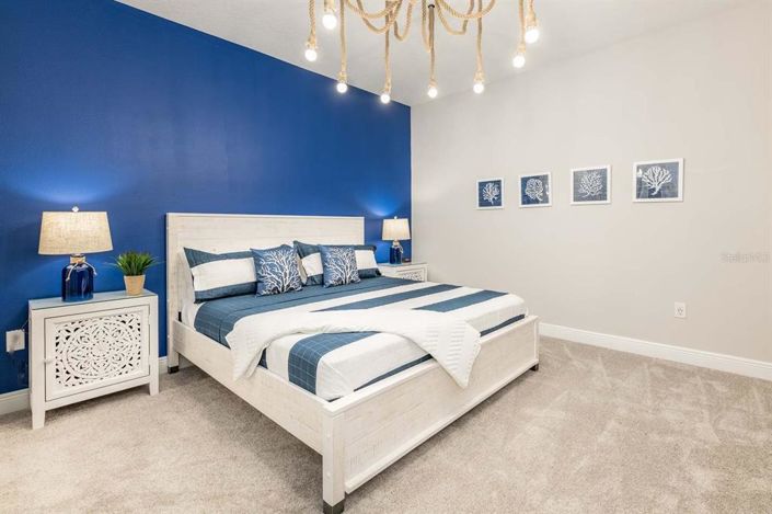 Image No.12-6 Bed Property for sale