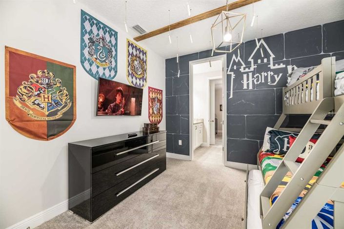 Image No.23-6 Bed Property for sale