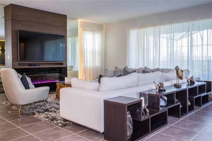 Image No.21-9 Bed Property for sale