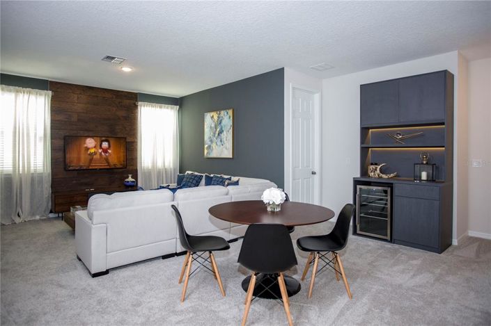 Image No.25-9 Bed Property for sale