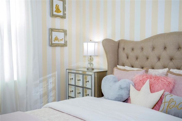 Image No.29-9 Bed Property for sale