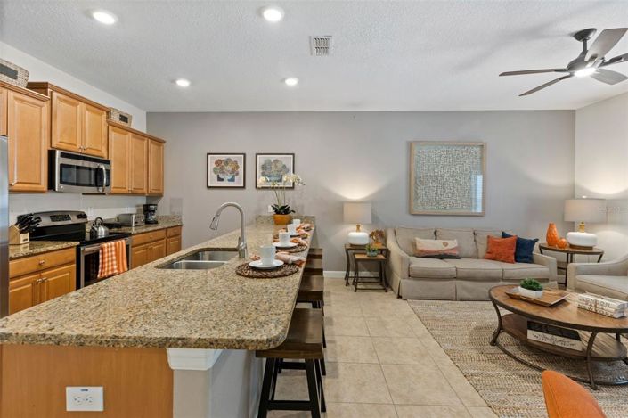 Image No.10-4 Bed Townhouse for sale