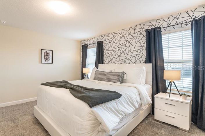 Image No.13-4 Bed Townhouse for sale