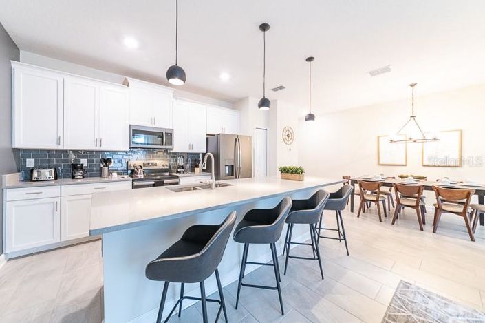 Image No.4-4 Bed Townhouse for sale