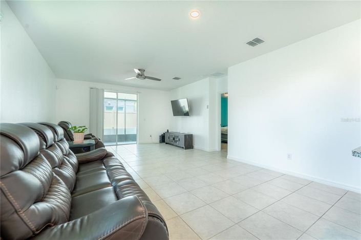 Image No.5-4 Bed Property for sale