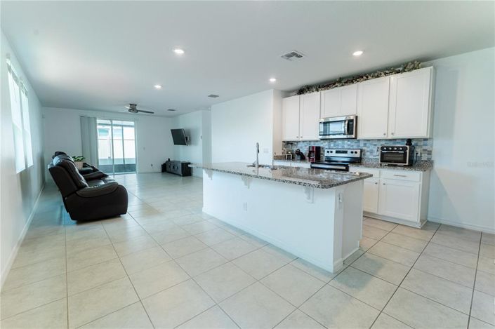 Image No.6-4 Bed Property for sale