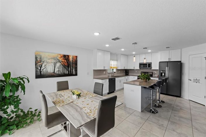 Image No.6-Propriété de 4 chambres à vendre à Kissimmee