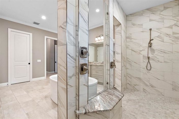 Image No.26-5 Bed Property for sale