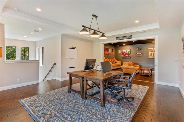 Image No.30-5 Bed Property for sale