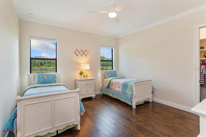 Image No.39-5 Bed Property for sale