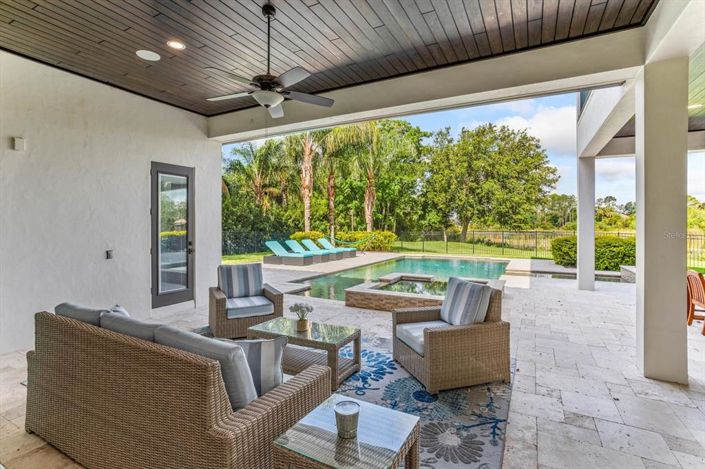 Image No.47-5 Bed Property for sale