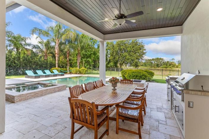 Image No.49-5 Bed Property for sale