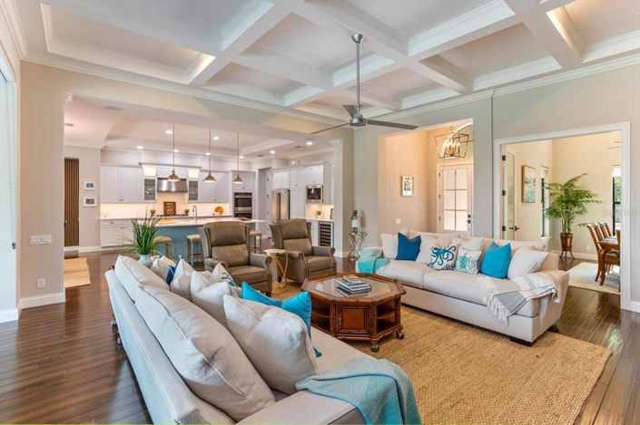 Image No.6-5 Bed Property for sale