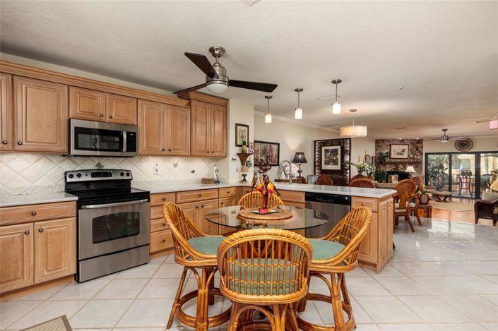 Image No.38-2 Bed Property for sale