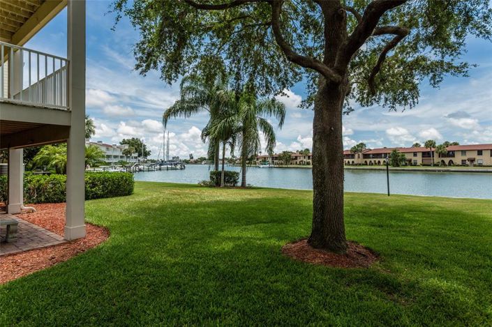 Image No.40-2 Bed Property for sale