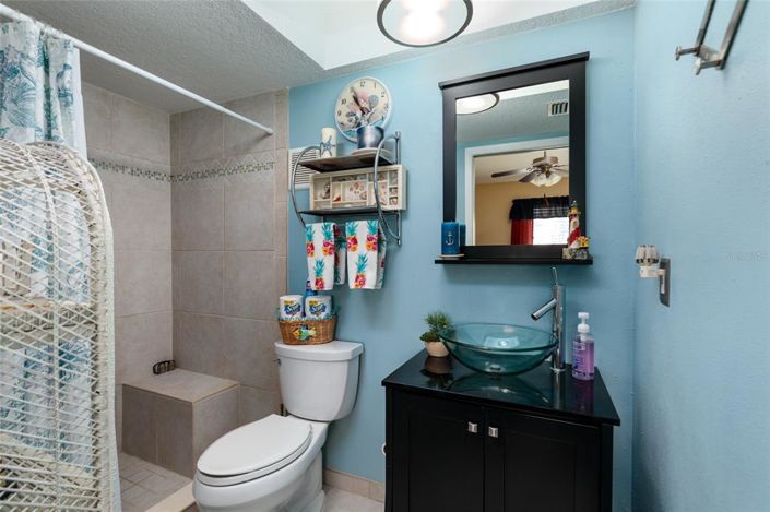 Image No.62-2 Bed Property for sale