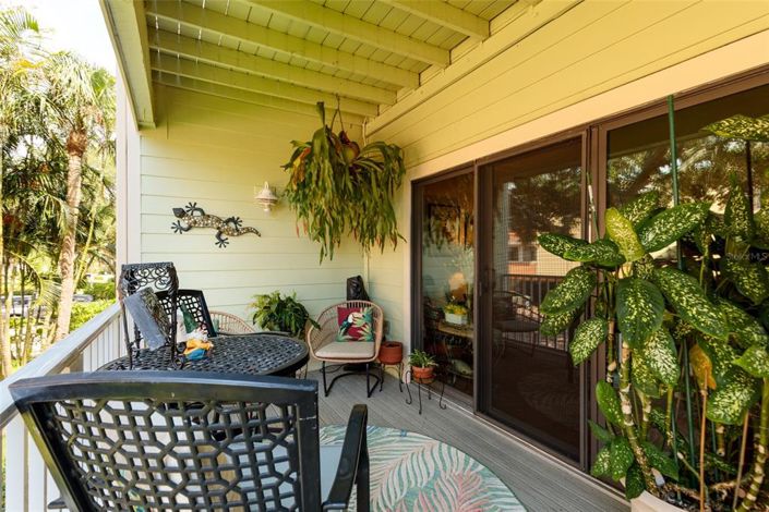 Image No.66-2 Bed Property for sale